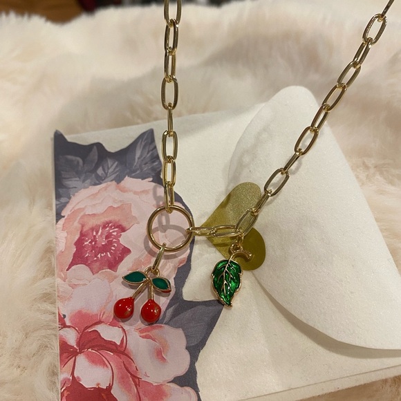 NWT Gold PAPER CLIP CHAIN Cherry Pendant Necklace 17in - Picture 3 of 6